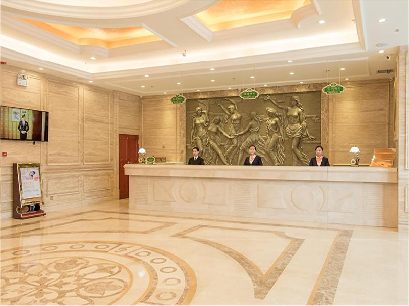 Vienna Hotel Jian People Square Ji'an  Bagian luar foto